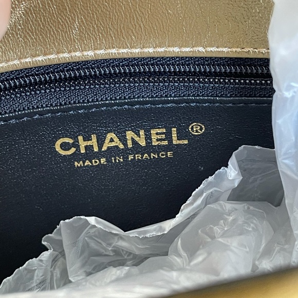 Chanel Bag - Picture 13 of 15